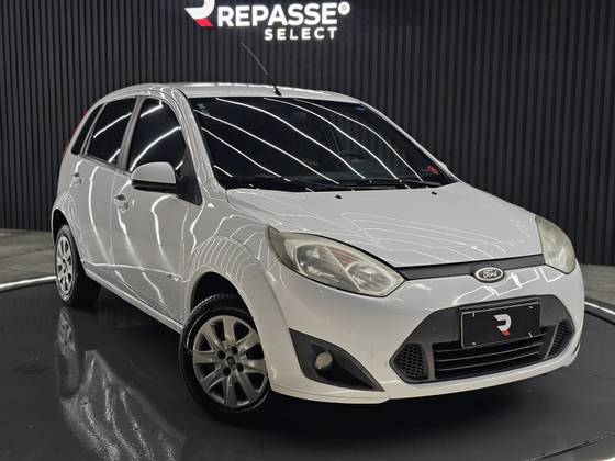 FORD FIESTA 1.0 ROCAM SE 8V FLEX 4P MANUAL FORD FIESTA 1.0 ROCAM SE 8V FLEX 4P MANUAL